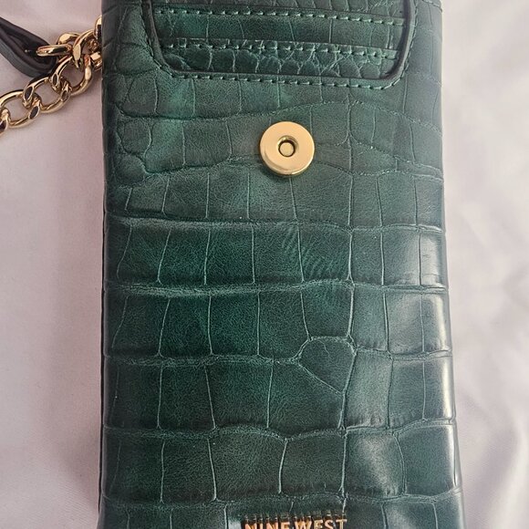 New Nine West Astoria Mini Crossbody small purse snap closure gold accent chain - Picture 9 of 11